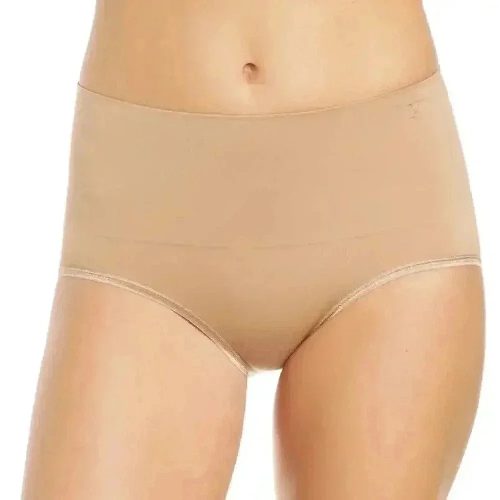 NWT Yummie Ultralight Seamless Shaping Brief - small/medium